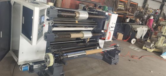 1300mm Dikey Kesme Makinesi Kağıt Kesme Makinesi 380V Min Genişliği 50mm