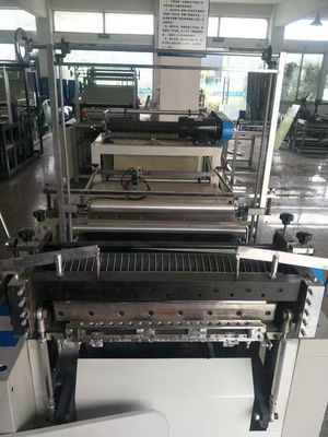 6KW Güç Tüketimi Özelleştirilebilir Film Torbası Yapma Makinesi 220V/50Hz Üretim için