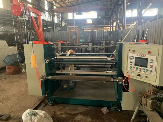 Tek Eksenli Kağıt Filmleri Dönüştürme ve Kesme Makinesi Rulo Slitter Dönüştürücü Tek Eksenli