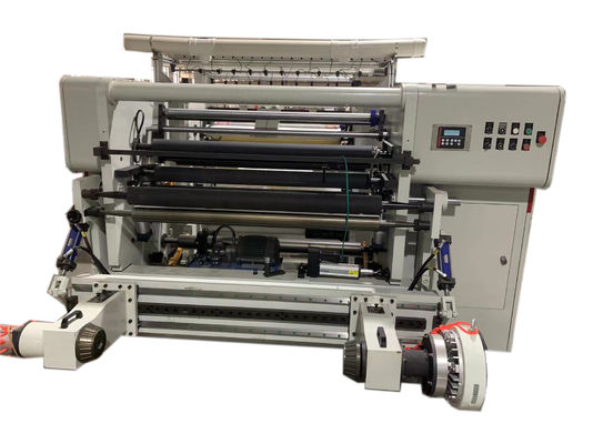 yüksek hassasiyetli yüksek hızlı kesme makinesi plastik film kesme makinesi 1200KG ana rulo