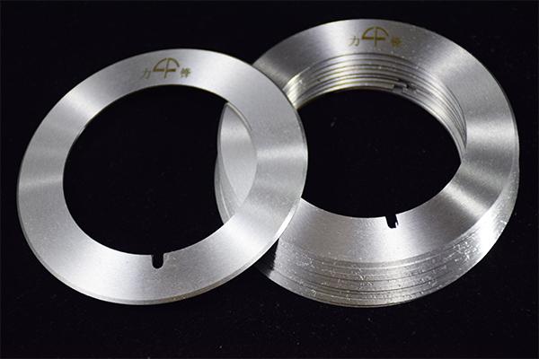 Yuvarlak Yüksek Hassasiyetli Döner Kesme Bıçağı Pvc Kenar Bıçağı Döner Bıçaqlar Kesme Makinesi Kağıt Boru Yapıştırıcı Teyp Kesme Makinesi Bıçağı 17